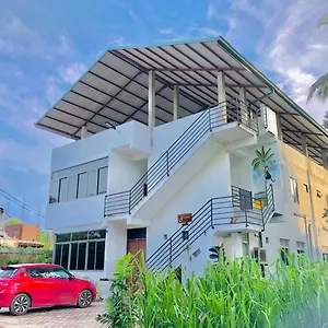 Hostel Ceylon - Airport Transit, Negombo